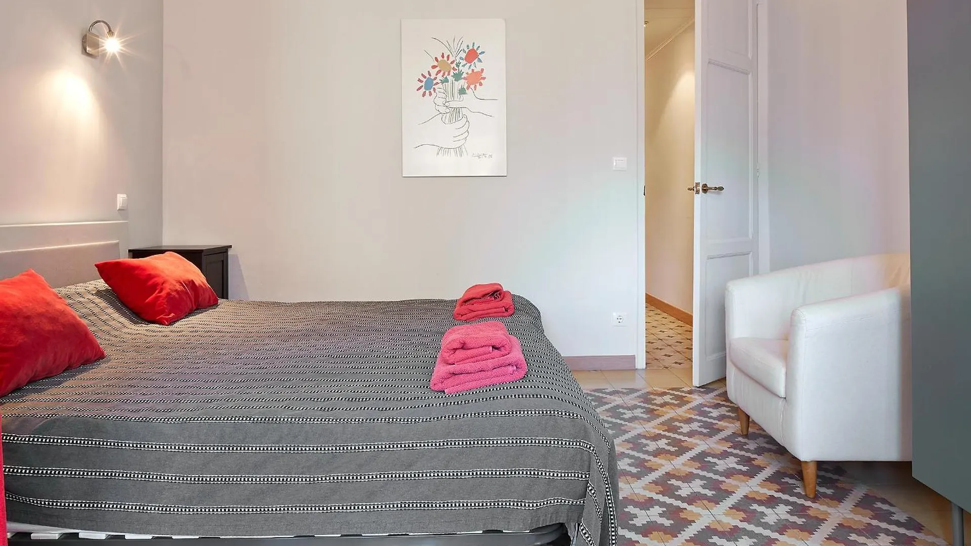 برشلونة Magic Fountain Apartments