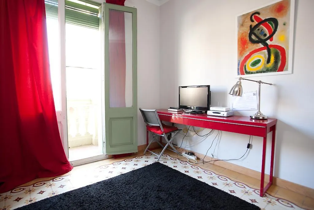برشلونة Magic Fountain Apartments 0*,